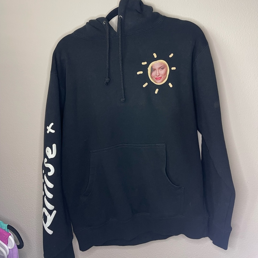 Kylie Jenner Rise & Shine Hoodie Size Small